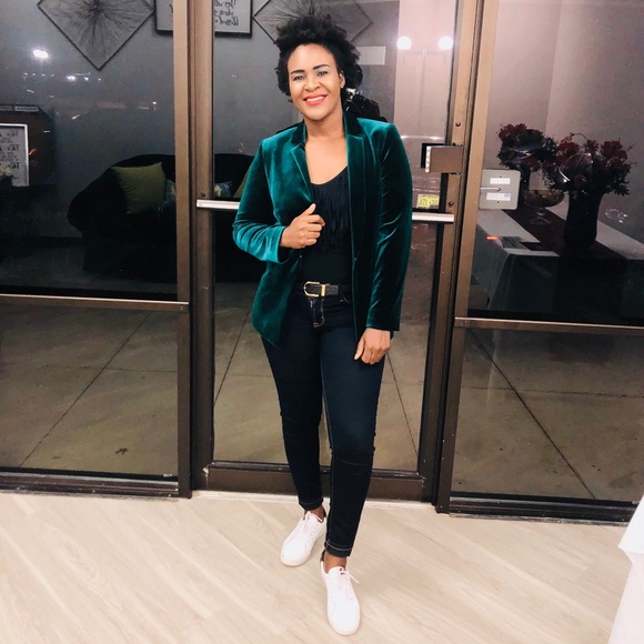 Meet your Posher, Cheryl - Picture 1 of 2